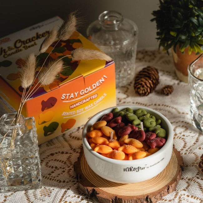 Southlake Gifts Canada Fish & Crackers Goldfish crackers candle with a unique scent - perfect for Gift Candles and Scented Candles