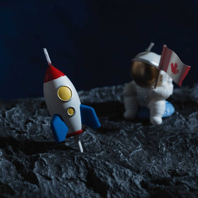 Unique Astronaut Themed Candle from Southlake Gifts Canada - Perfect for Space Enthusiasts