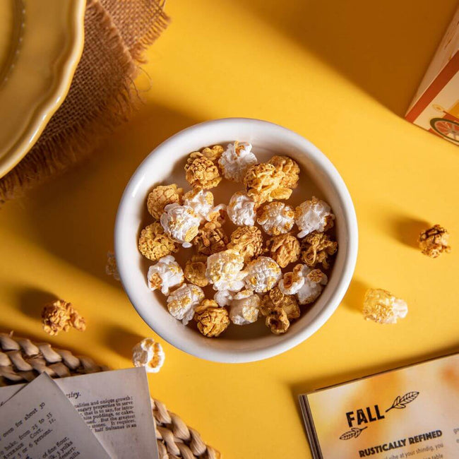 Treat yourself or a loved one to the authentic scent of freshly popped popcorn with the Popcorn Candle from Southlake Gift Canada. Crafted with meticulous attention to detail, this high-quality soy wax candle provides the exact scent of real popcorn!