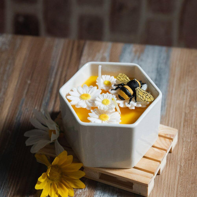 Scented Candle Bowl from Southlake Gifts Canada with Honey-Scented Handcrafted Elements